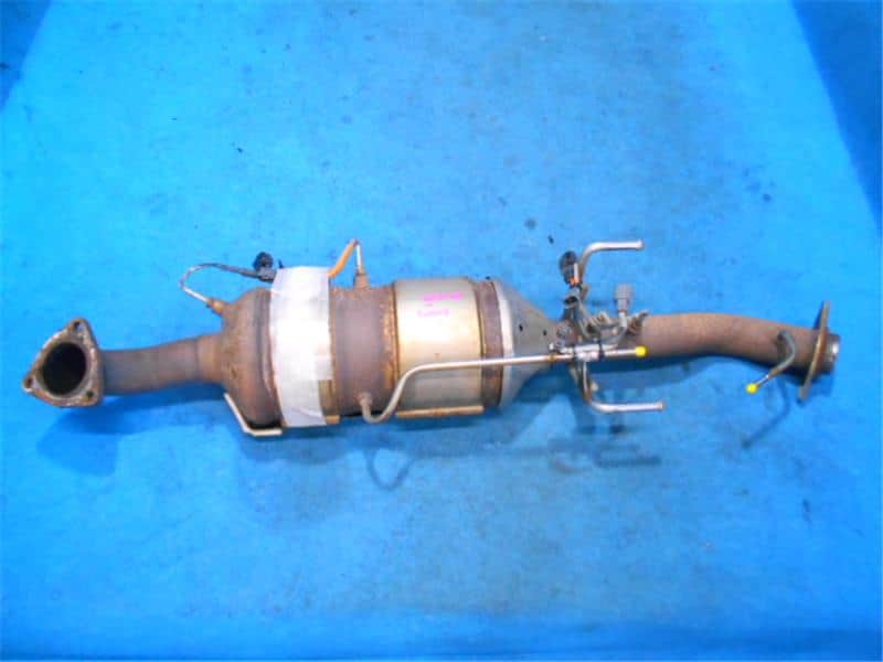 触媒コンバーター KDH206 catalytic converter 触媒コンバーター KDH206 catalytic converter