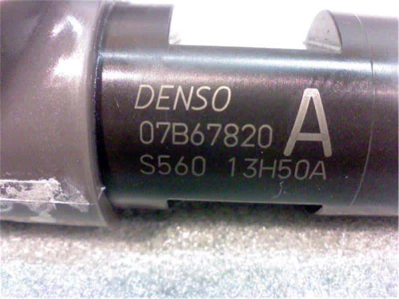 Used]Fuel Injector MAZDA CX-3 2016 LDA-DK5FW S56013H50A - BE