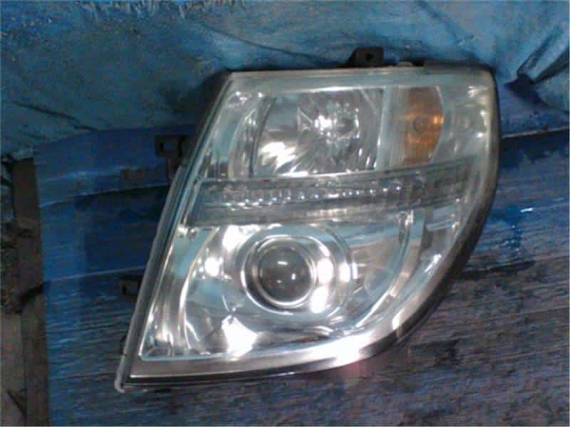 [Used]Left Headlight NISSAN Elgrand 2007 CBAME51 26060WL61A BE