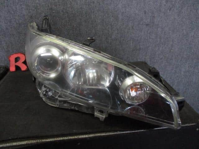Used]Right Headlight TOYOTA Wish 2010 