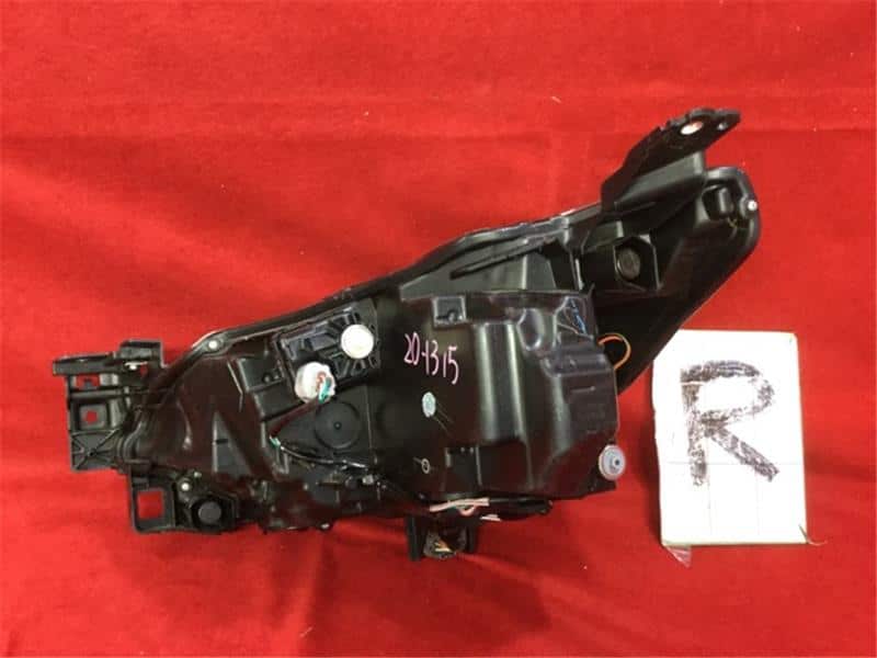 Used]Right Headlight MAZDA Mazda2 2020 6BA-DJLAS D43N510K0E - BE