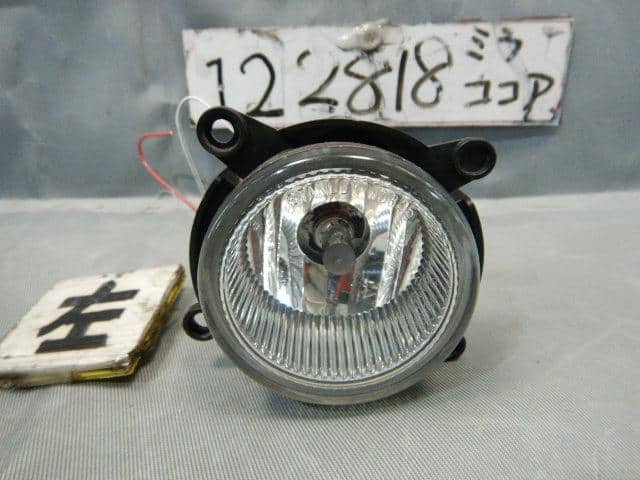 Used]Left Fog Light DAIHATSU Mira cocoa 2014 DBA-L685S - BE