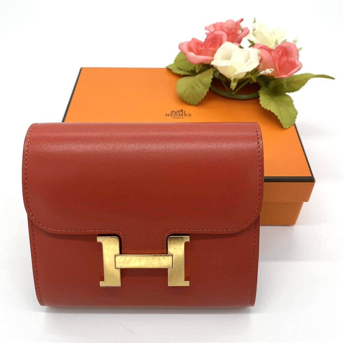 constance compact wallet