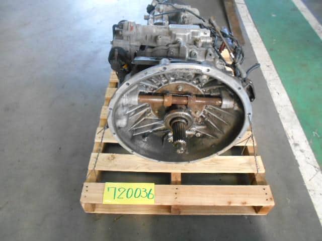 Used]Manual Transmission NISSAN UD UD NISSAN LARGESIZE CAR