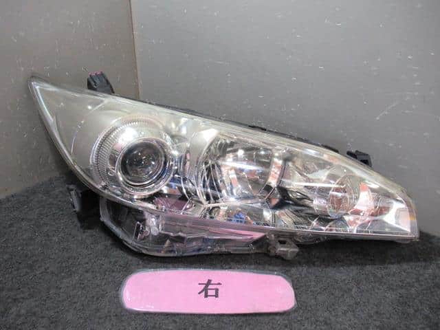 Used]Right Headlight TOYOTA Wish 2010 