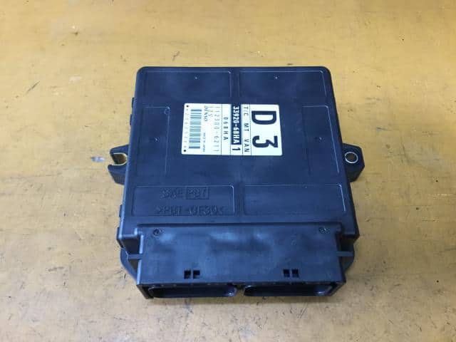Used]Engine Control Unit SUZUKI Every 2006 EBD-DA64V 3392068HA1