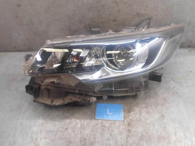 Used]Left Headlight TOYOTA Premio 2016 DBA-ZRT260 8117020B40 - BE