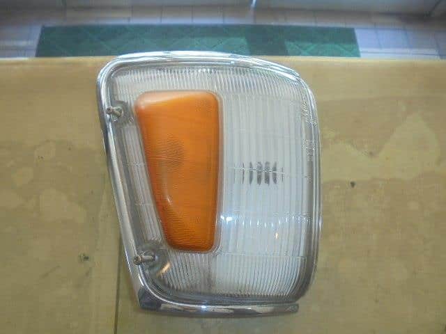 Used Right Side Marker Light TOYOTA Hilux 1990 S LN106 IKI3530