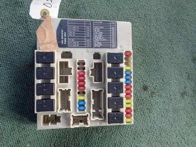 [Used]Fuse Box NISSAN Cube 2002 UA-BZ11 BE FORWARD Auto