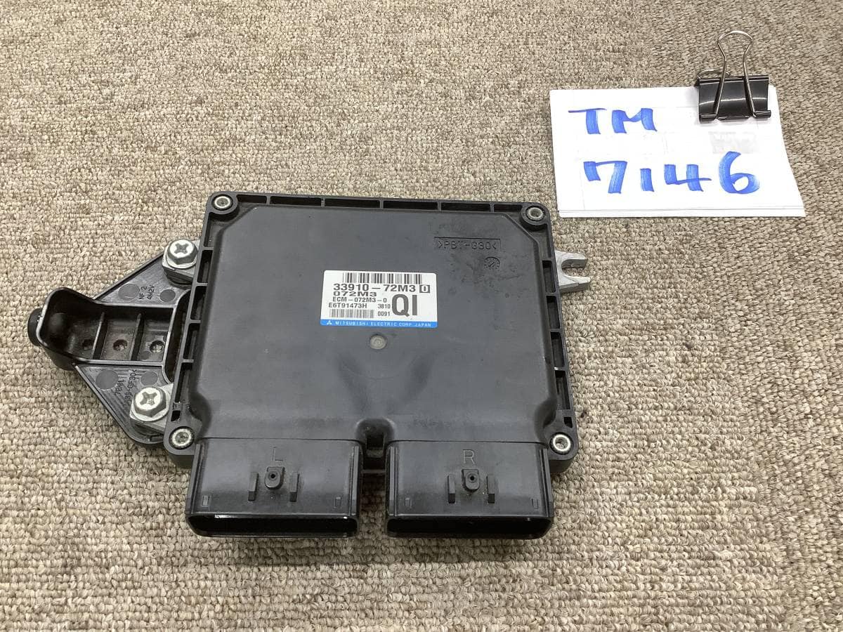 SUZUKI Engine ECU Control Module Unit 33920-72K0 MB112300