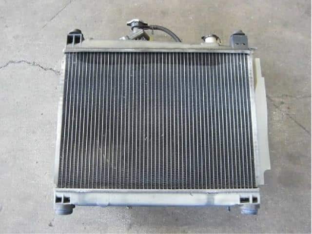[Used]Radiator TOYOTA Fun Cargo 2001 TA-NCP20 - BE FORWARD Auto Parts