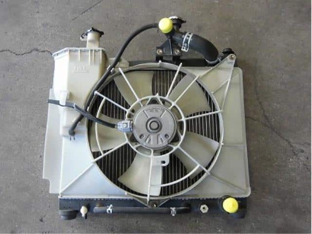 [Used]Radiator TOYOTA Fun Cargo 2001 TA-NCP20 - BE FORWARD Auto Parts