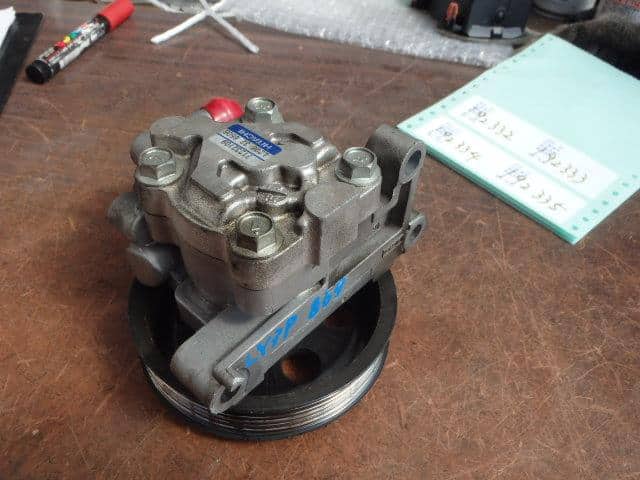 Mazda L8 Power Steering Pump for Demio, Mazda 2