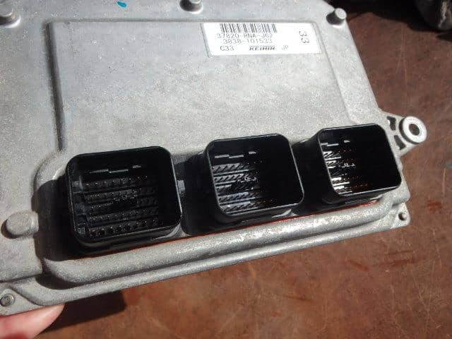 Used]Engine Control Unit HONDA Civic 2006 DBA-FD1 37820RNAJ62 - BE