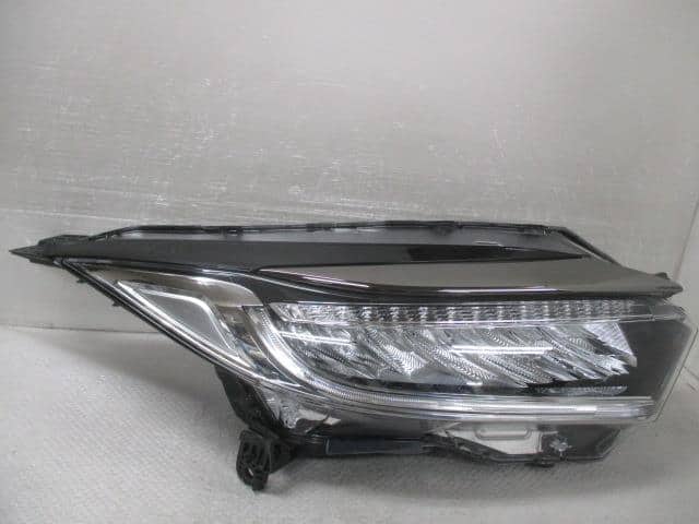 Used]Right Headlight HONDA Vezel 2018 DAA-RU3 33100T7AJ51 - BE