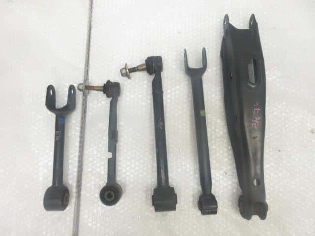 [Used]Rear Left Lower Control Arm TOYOTA Lexus is 2011 DBA-GSE20 - BE ...