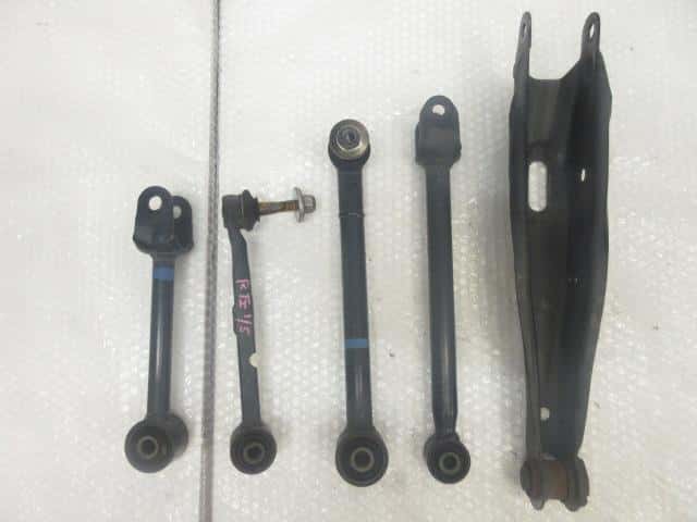 [Used]Rear Left Lower Control Arm TOYOTA Lexus is 2011 DBA-GSE20 - BE ...