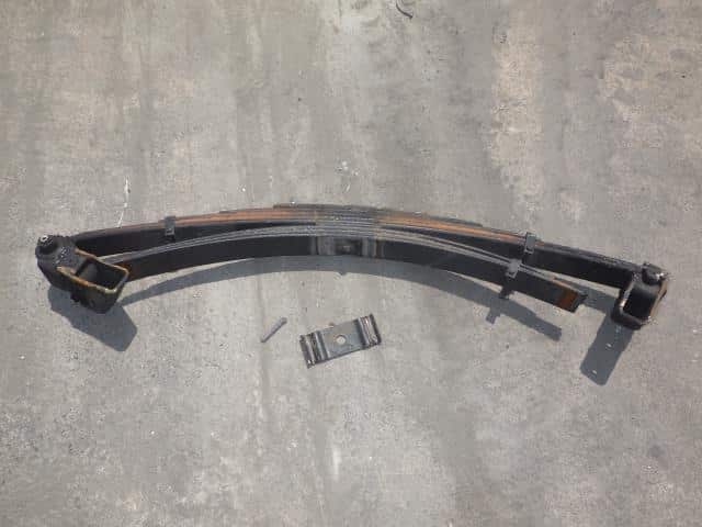 [Used]Rear Right Leaf Spring Assembly MITSUBISHI Canter 1996 KC-FE538B ...