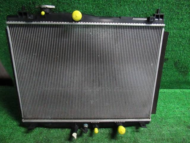 [Used]Radiator HONDA Fit 2014 DBA-GK5 190105R0901 - BE FORWARD Auto Parts
