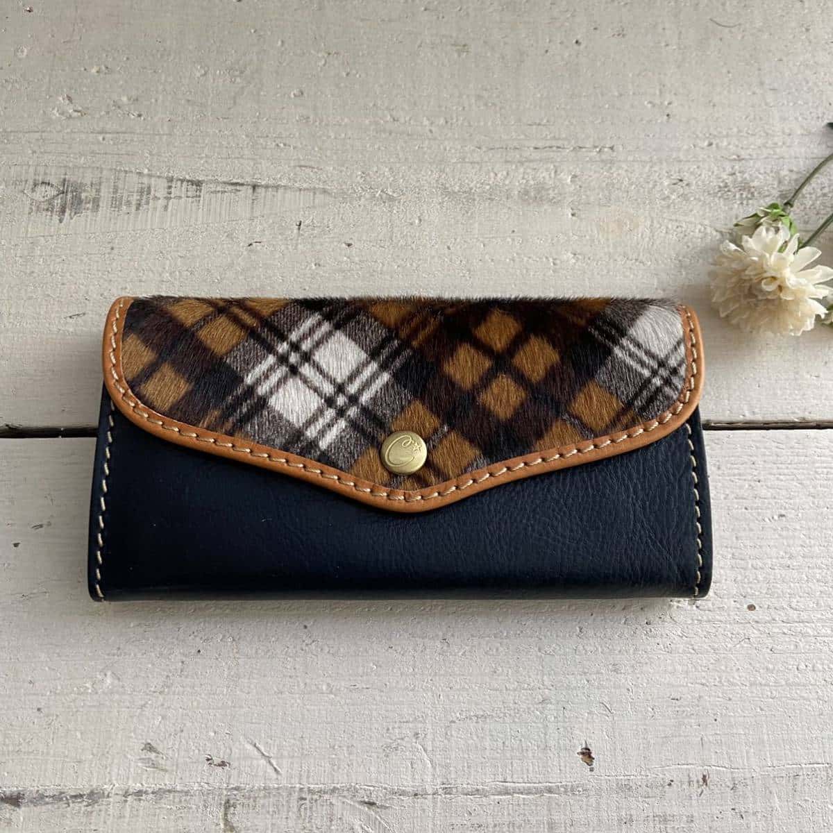 Cow hair wallet outlet