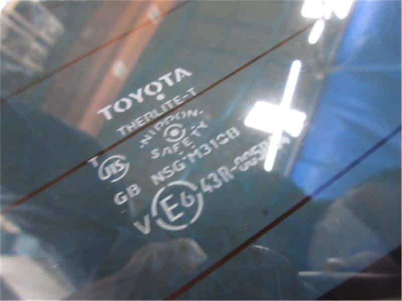 [Used]Rear Window Glass TOYOTA Vitz 2015 DBA-NSP130 681055262076 - BE ...