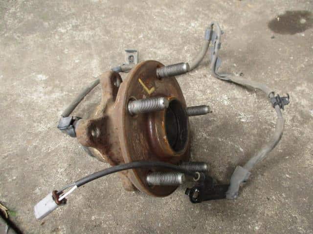 [Used]Front Wheel Hub TOYOTA Crown 2008 DBA-GRS200 8954230260 - BE ...