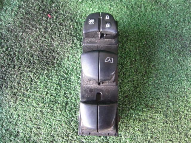 Nissan Juke Main Power Window Switch for F15, F16