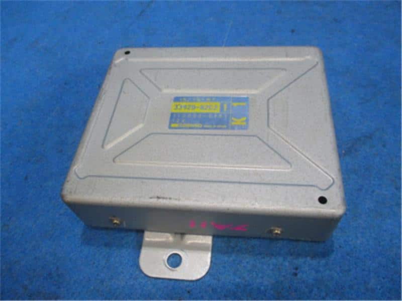 [Used]Engine Control Unit / ECU SUZUKI Jimny 1990 M-JA11V 3392082C21 ...