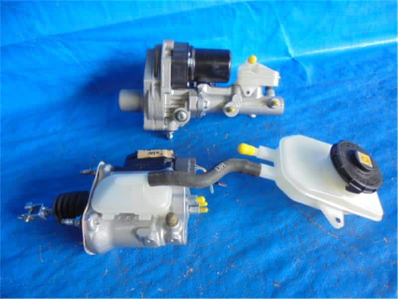 Honda Shuttle Brake Booster / Master Cylinder