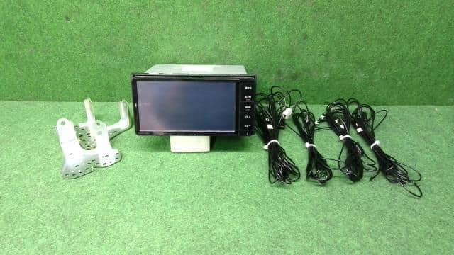 Used]Car Navigation TOYOTA Vitz 2015 DBA-KSP130 0854500W51 - BE 