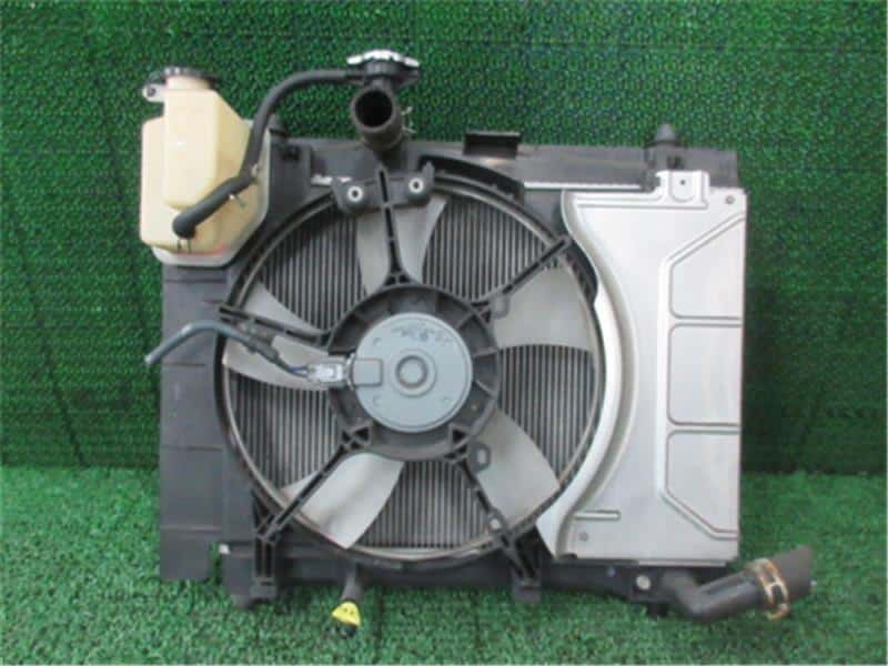 [Used]Radiator TOYOTA Vitz 2011 DBA-NSP130 1640047141 - BE FORWARD Auto ...