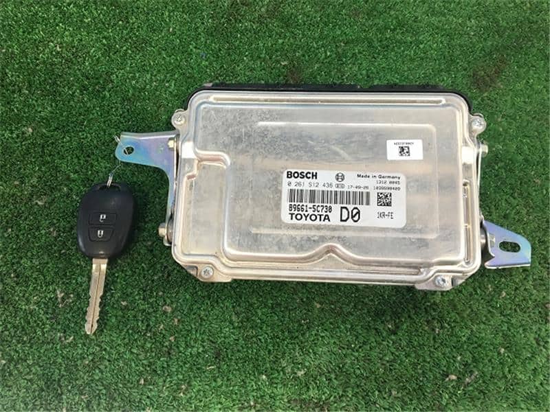 Used]Engine Control Unit / ECU TOYOTA Vitz 2017 DBA-KSP130 - BE