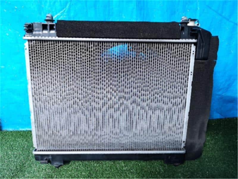 [Used]Radiator TOYOTA Vitz 2015 DBA-KSP130 1640023161 - BE FORWARD Auto ...