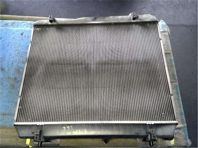 [Used]Radiator TOYOTA Hiace Van 2015 CBF-TRH200V 1640075611 - BE ...