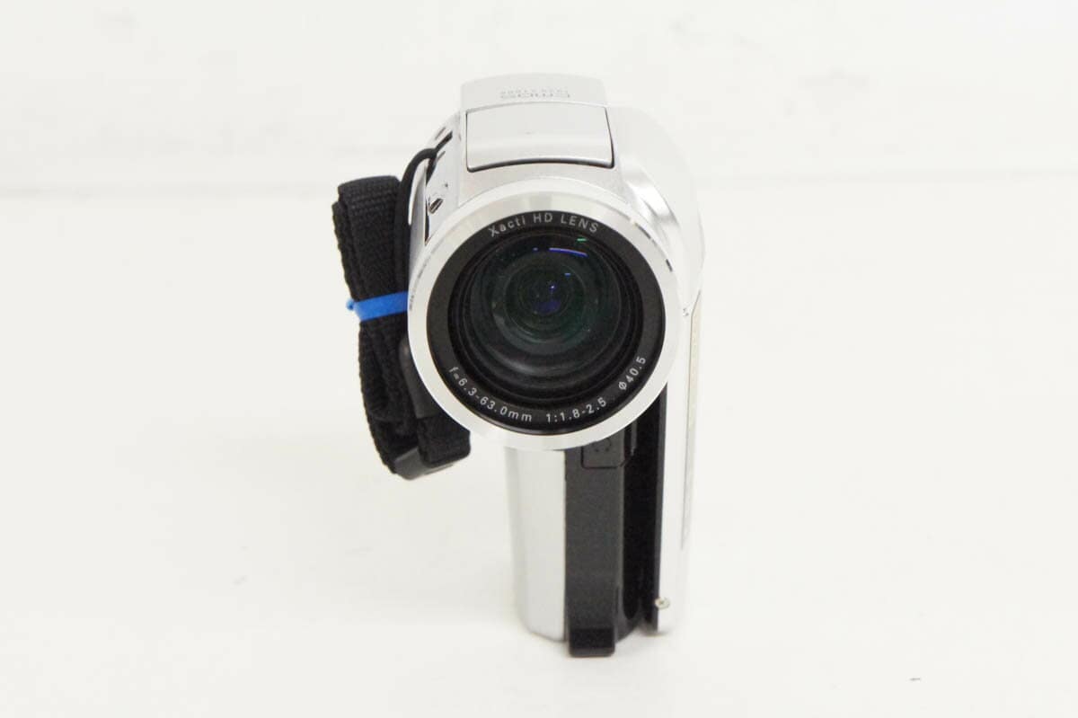 SANYO DMX-HD1000(S) ザクティ 三洋、薄さが1/2になったフルHD