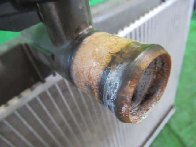 [Used]Radiator TOYOTA Vitz 2002 UA-SCP10 1640023091 - BE FORWARD Auto Parts