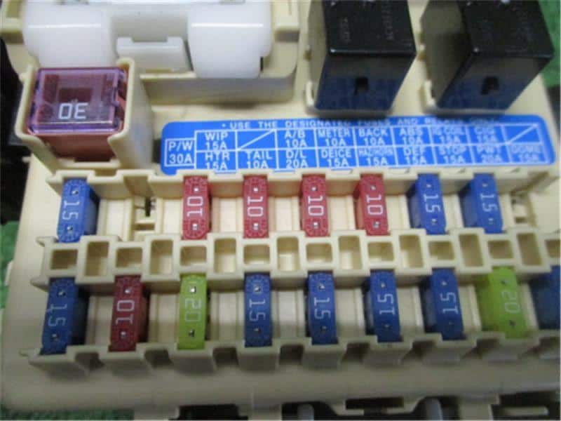 [Used]Fuse Box SUZUKI Alto 2005 GBDHA24V BE FORWARD Auto Parts