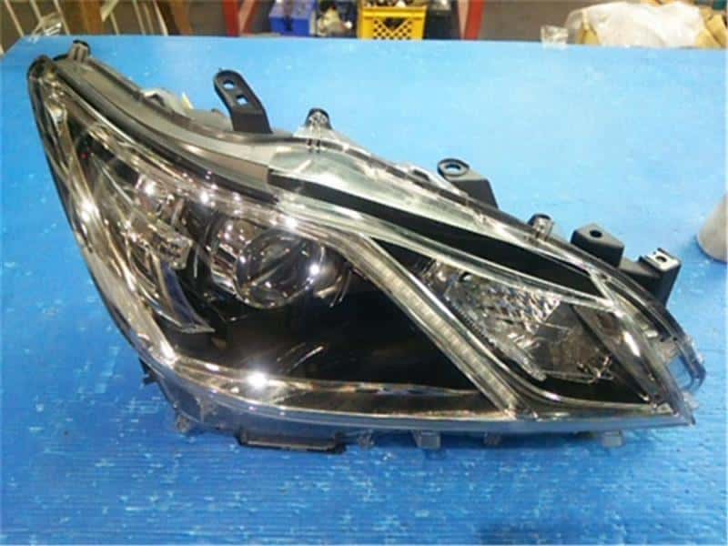 Used]Right Headlight TOYOTA Crown 2014 DBA-GRS210 8114530N40 - BE