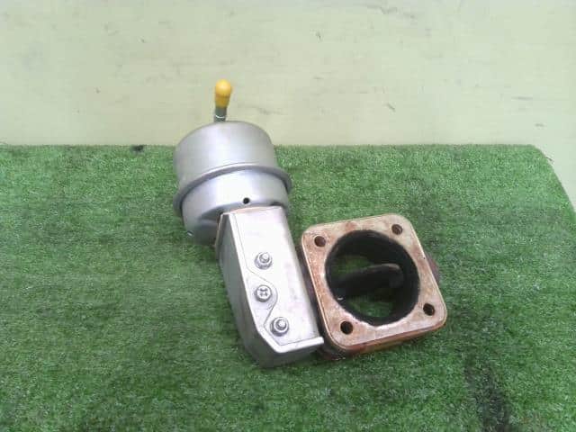 Used]Exhaust Shutter TOYOTA Dyna 2006 BDG-XZU504 4670037162 - BE