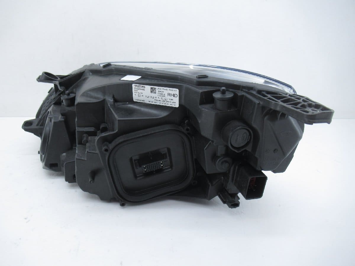 Used]Volvo V40 MB Late Model Genuine Right headlight LED [32228482 