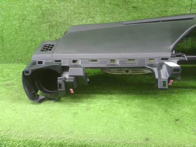 Used]Instrument Panel TOYOTA Aqua 2017 DAA-NHP10 5530252906C0 - BE