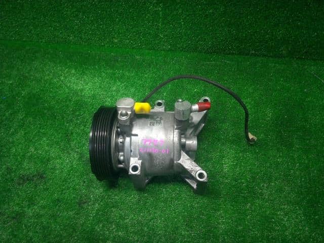 Used]A/C Compressor MAZDA Axela 2013 ABA-BL6FJ B44D61450A - BE