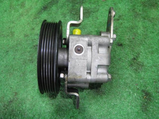 Nissan QR20 Power Steering Pump for X-Trail and Serena