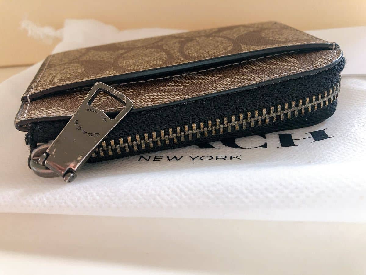 Used COACH COACH coin case with the key ring BE FORWARD Store