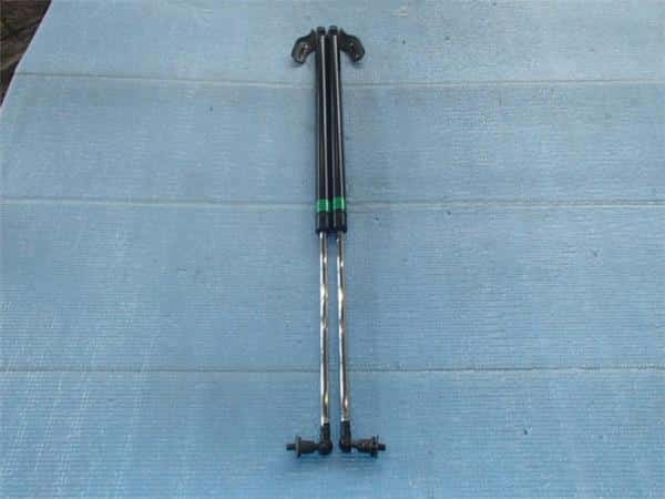 パーツ TOYOTA NOAH SR40 Rear Gate Damper Used]Tail Gate Damper TOYOTA Townace Noah 1997 E-SR50G - BE