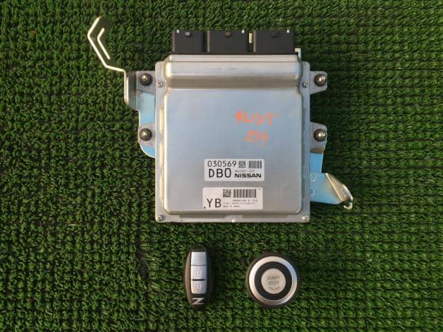 2025公式店舗 Control Used]Engine Unit CBA-Z34 2012 Z Fairlady NISSAN ぬいぐるみ