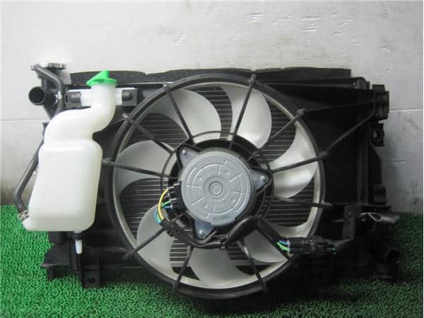 [Used]Radiator SUZUKI Carry 2015 EBD-DA16T 1770082M00 - BE FORWARD Auto ...