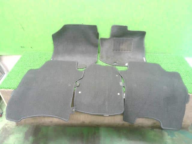 Used Floor Mat HONDA Fit 2011 DAA GP1 BE FORWARD Auto Parts
