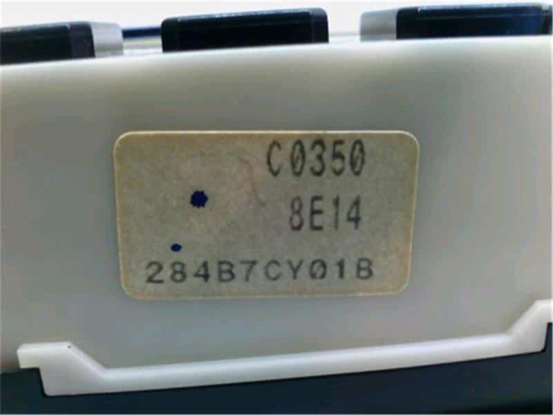 [Used]Fuse Box NISSAN Serena 2008 DBACC25 284B7CY01D BE FORWARD Auto