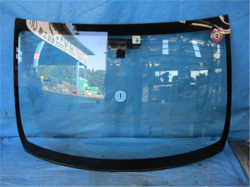 [Used]Front Windshields Glass MITSUBISHI Mirage 2012 DBAA05A 6102A552